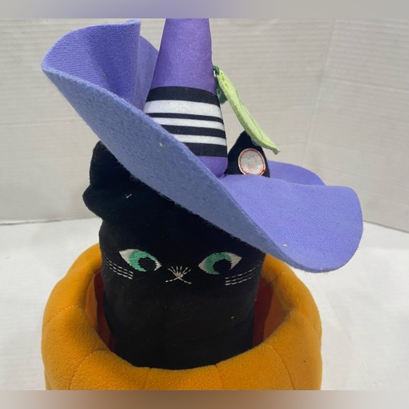 PEEK A BOO BLACK CAT 2021 HALLMARK PLUSH WITH SOUND & MOTION - Plays Hokey Pokey - Picture 3 of 4